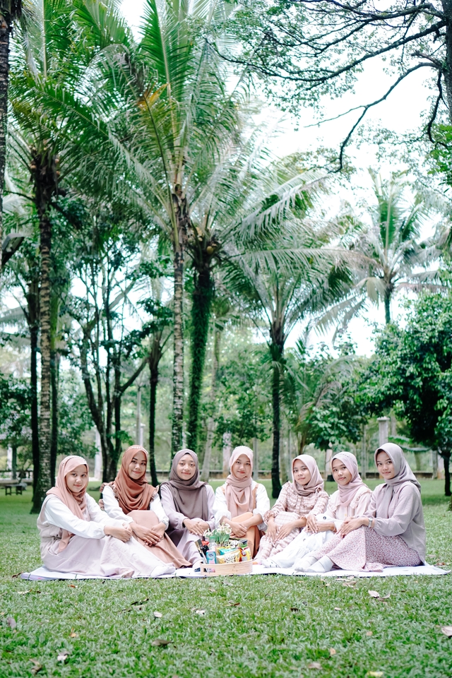 photo-group-3